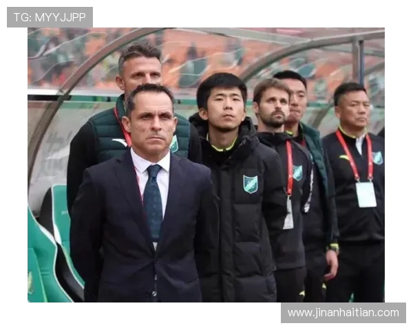 球员婚礼上现教练送上深情祝福感动全场画面走红网络